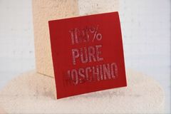 वर्कवियर 0.3mm सिलिकॉन टैग रिबन टेप पर स्क्रीन प्रिंटेड पैच