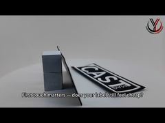 देखें: कपड़ों के शोकेस के लिए ब्लैक रिफ्लेक्टिव टीपीयू साबर स्क्रीन प्रिंटेड पैच ब्रांड लेबल