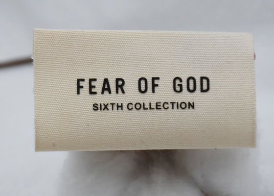 कपड़ों के लिए कस्टम टी शर्ट टैग और लेबल ODM Oeko सिलिकॉन लेबल